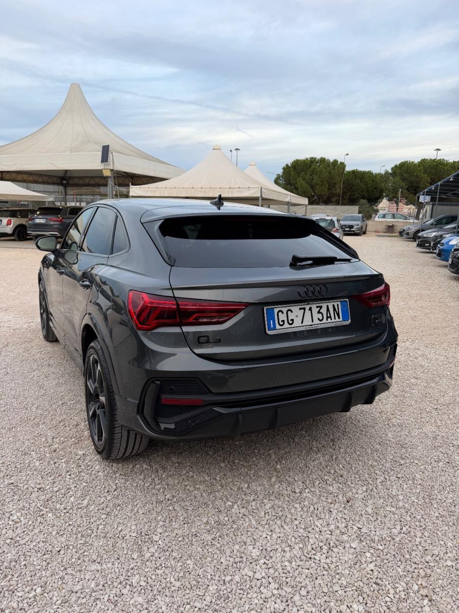 AUDI - Q3 Sportback - Q3 SPB 35 TDI S tronic S line edition