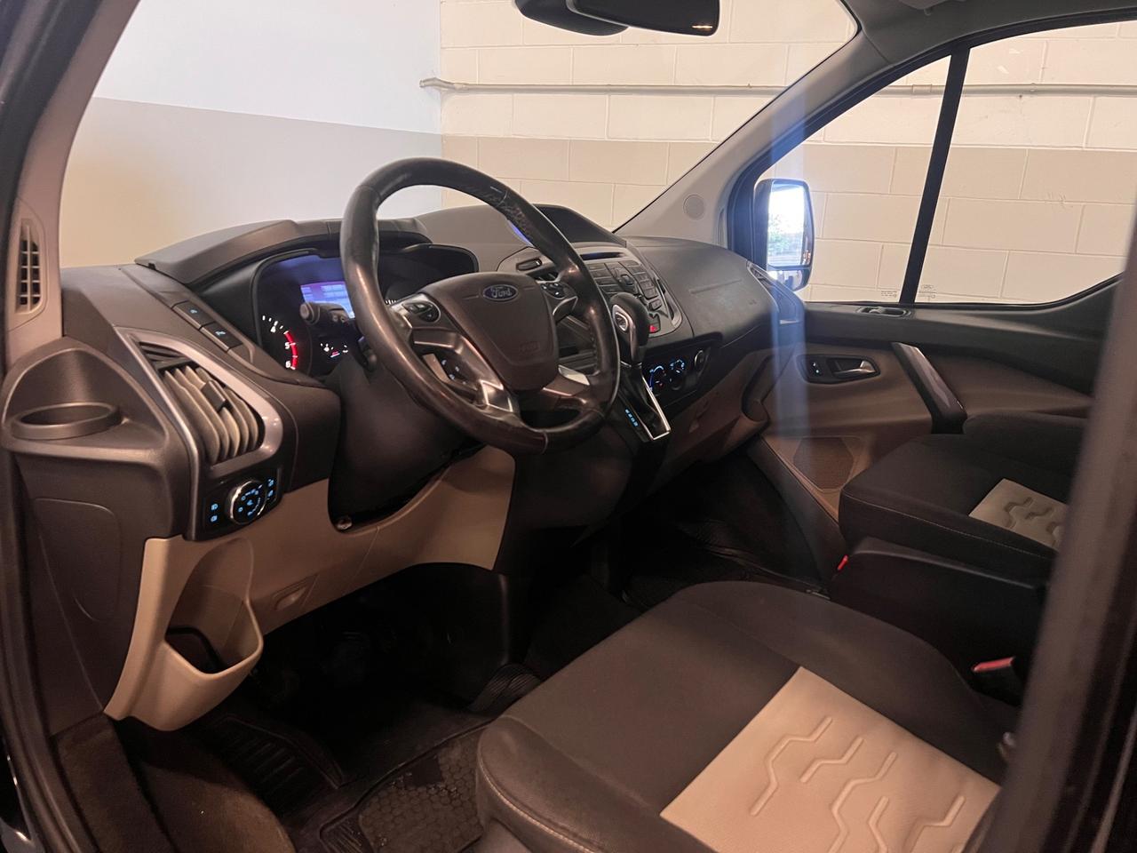 Ford Tourneo Custom 310 2.0 TDCi 170CV PL Titanium 8pti