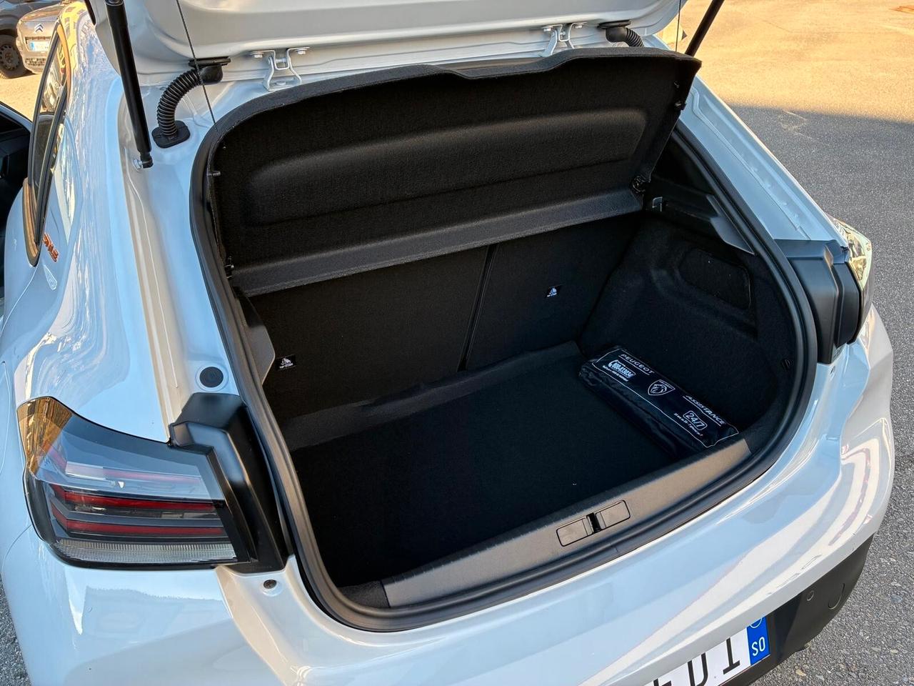 Peugeot 208 PureTech 100cv STYLE