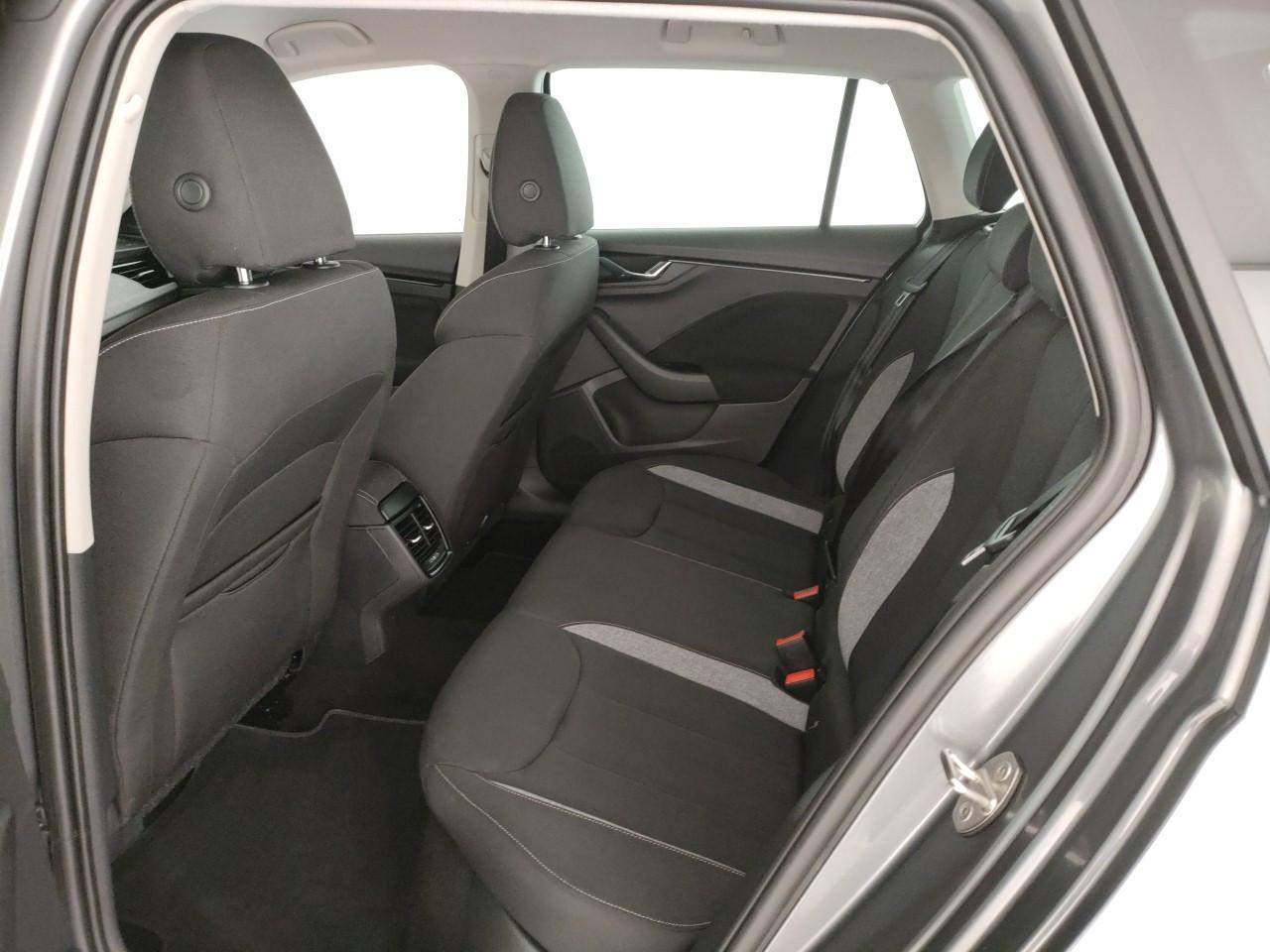 SKODA Kamiq 1.0 tsi Black Dots 115cv