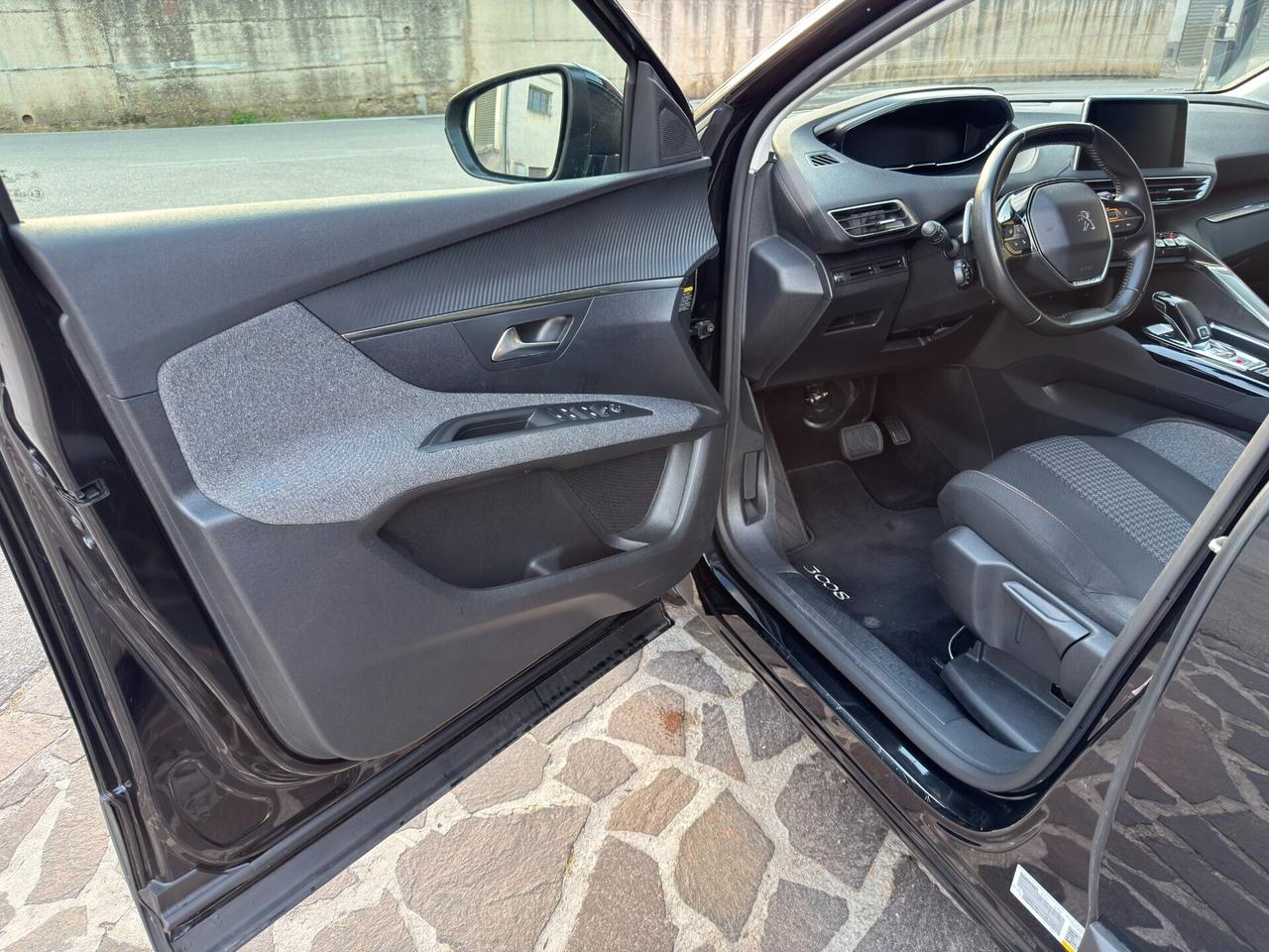 Peugeot 3008 BlueHDi 130cv S&S EAT8 2020