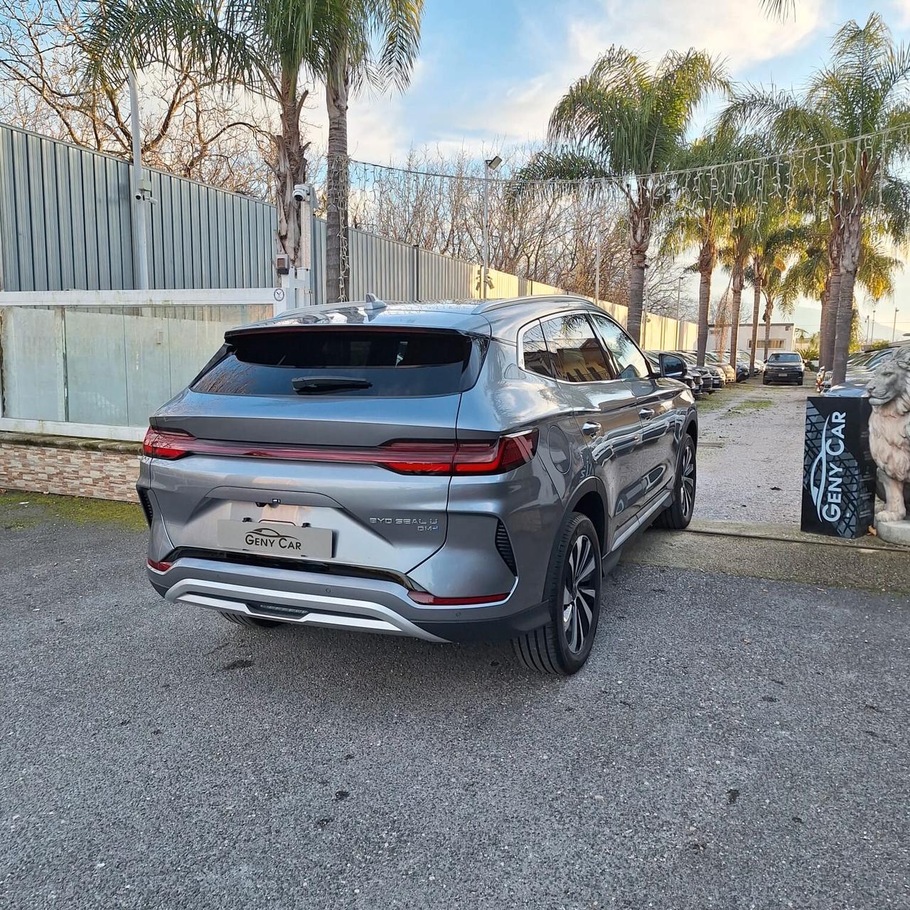 Byd Seal U DM-i 1.5 218 CV PHEV Boost