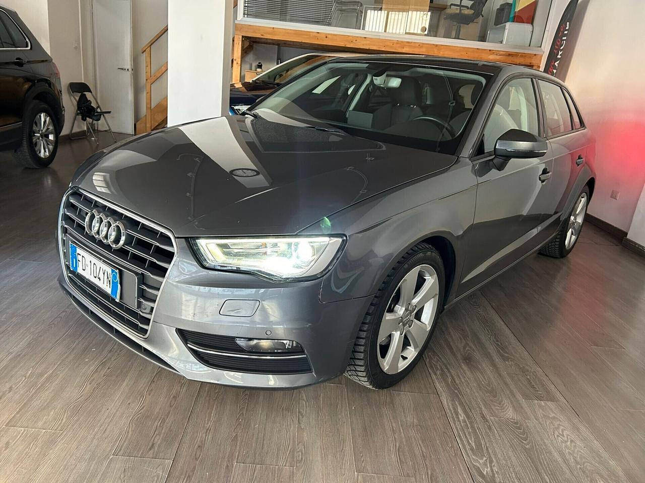 Audi A3 1.6 TDI clean diesel S tronic Ambition