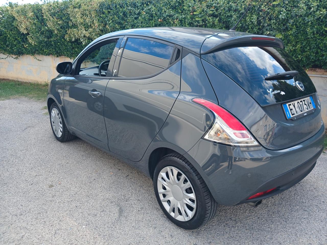 Lancia Ypsilon 1.2 BENZ/GPL - 2015 - KM. 95.000