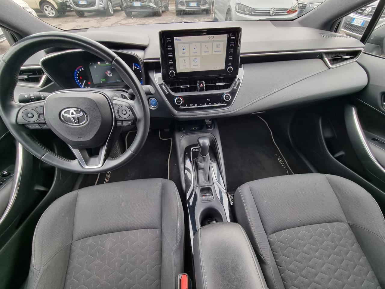 Toyota Corolla 2.0 Hybrid MoreBusiness