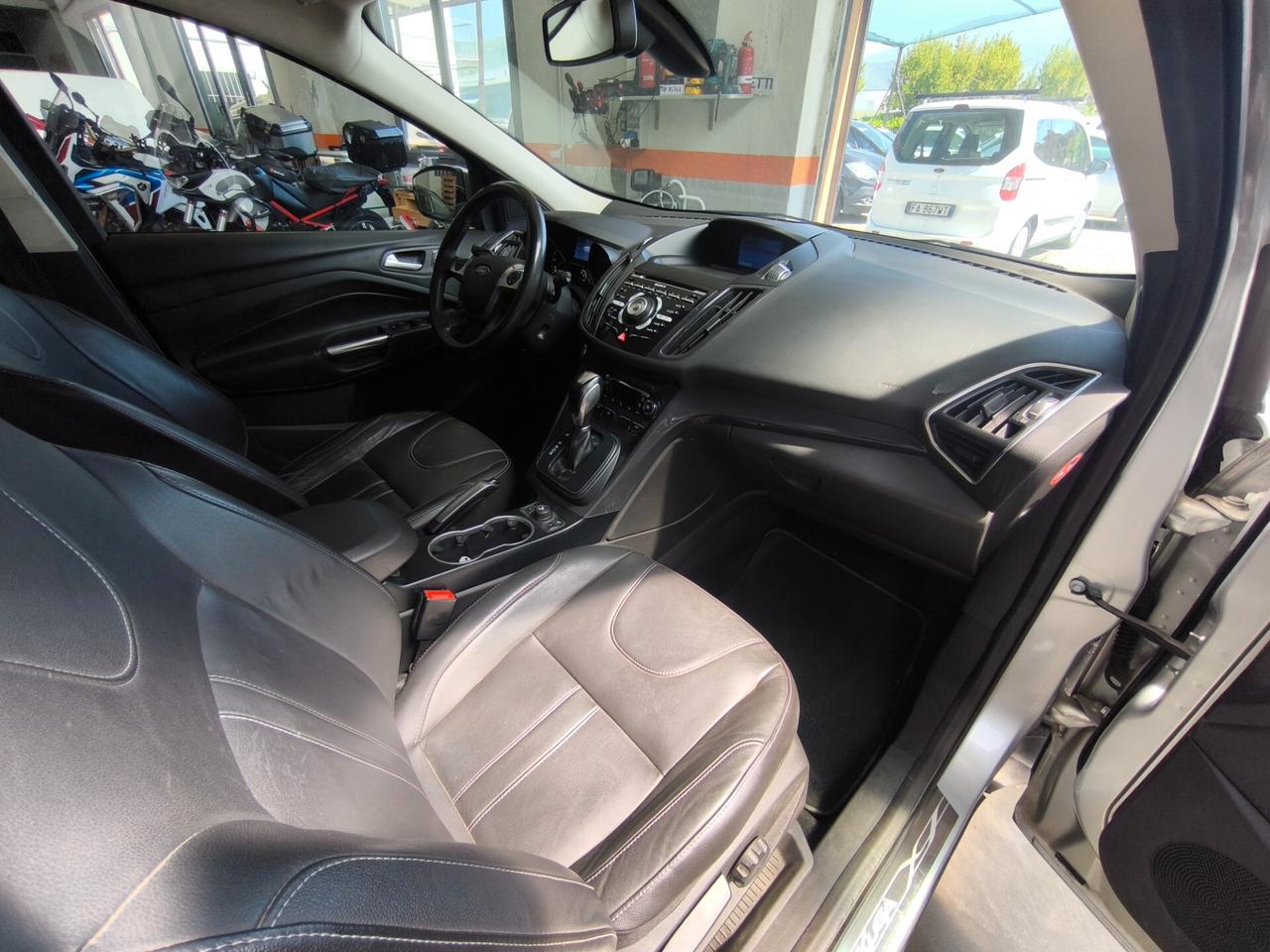 FORD KUGA 2,0 TDCI 4X4- TITANIUM-CAMBIO AUTOMATICO