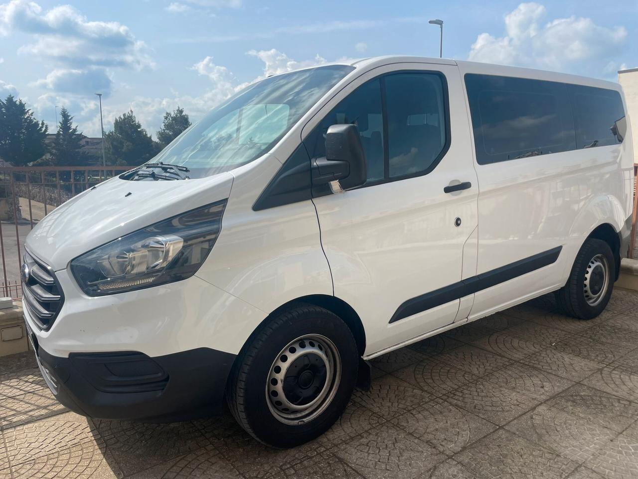 Ford Transit Custom 320 2.0 TDCi 130 PC-TN Nugget