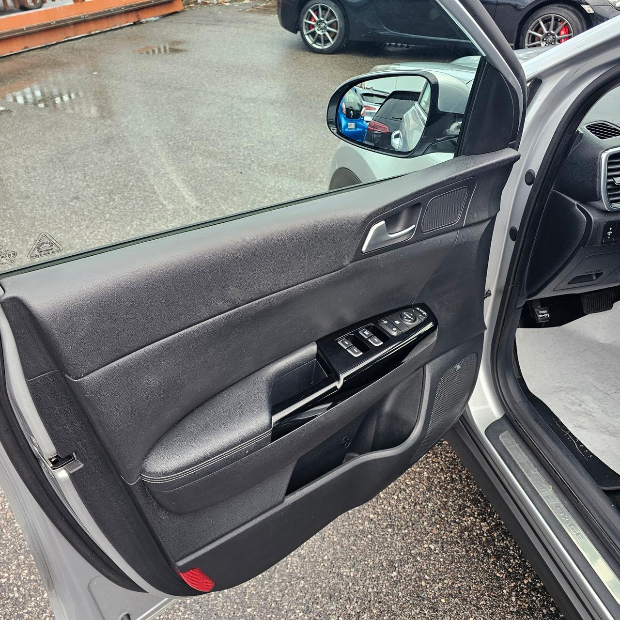 Kia Sportage 2.0 CRDI AWD Feel Rebel NEOPATENTATI OK
