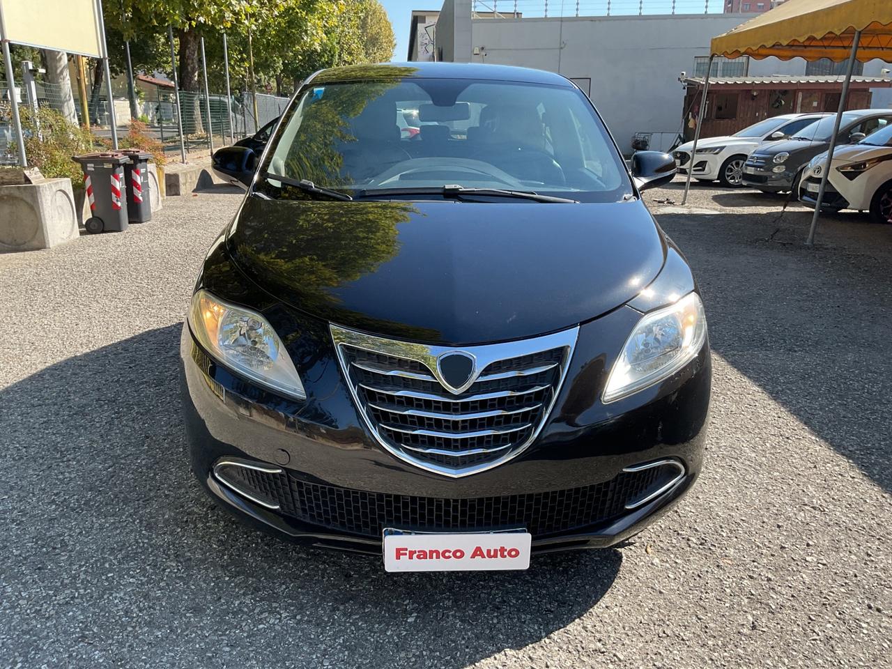 Lancia Ypsilon 1.2 5 Porte GPL Chic Gold OK NEOPATENTATI