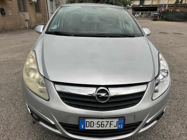 OPEL Corsa 1.2 5 porte Cosmo senza nessun lavoro da fare