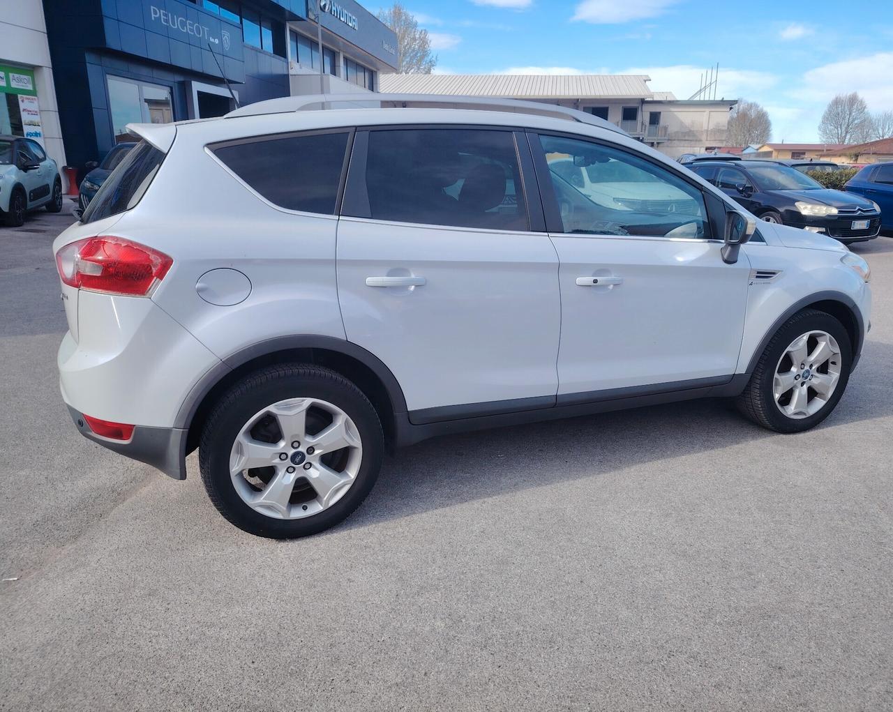 Ford Kuga 2.0 TDCi 136 CV 4WD Titanium -4x4