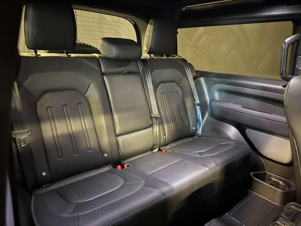 Land Rover Defender 90 3.0D I6 200 CV AWD Auto HSE