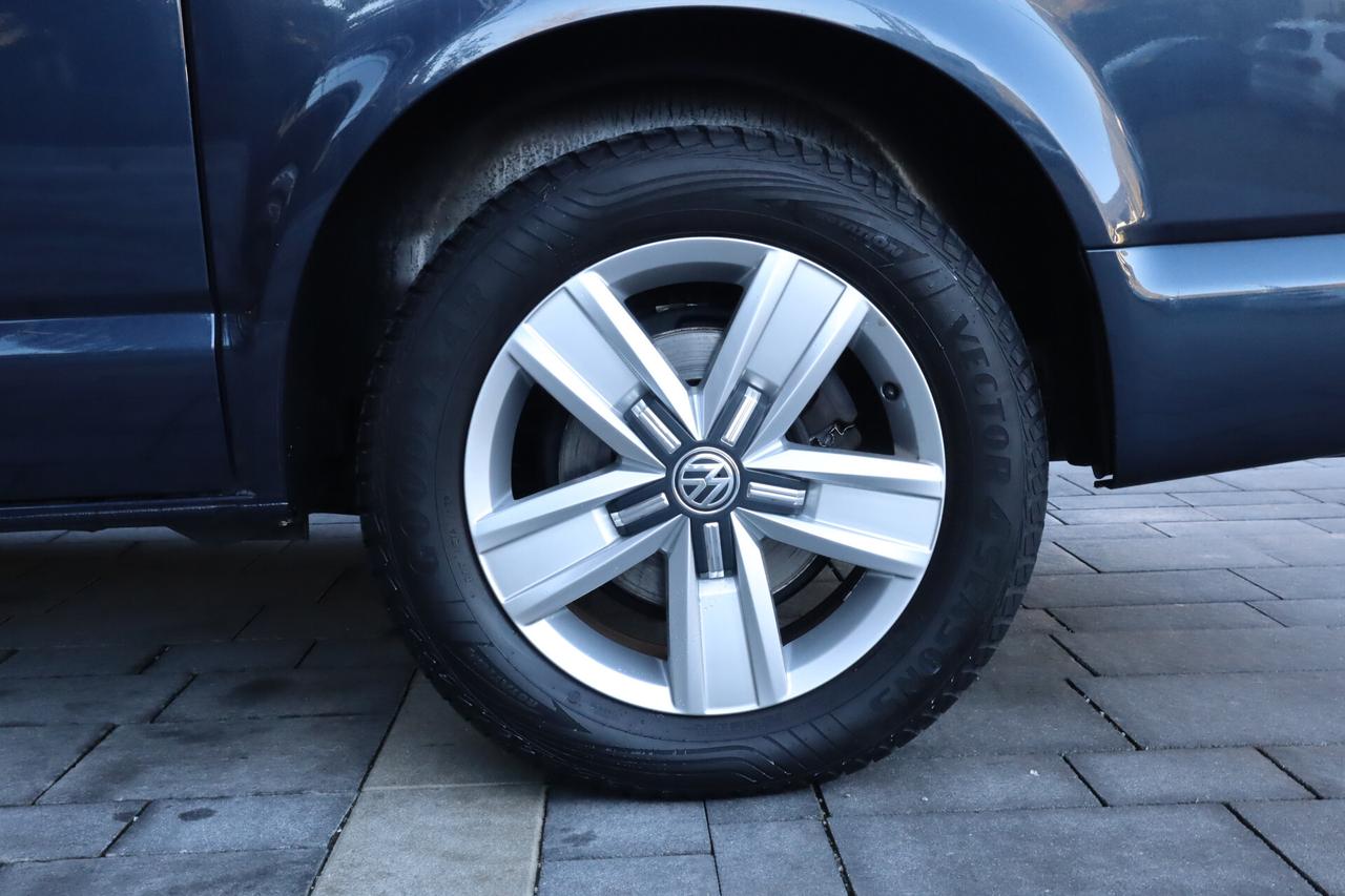Volkswagen Multivan 2.0 TDI 150CV DSG 7POSTI PELLE GANCIO 2x PORTE SCORREVOLI