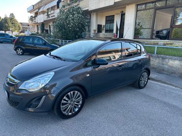 Opel Corsa 1.2 5 porte Sport