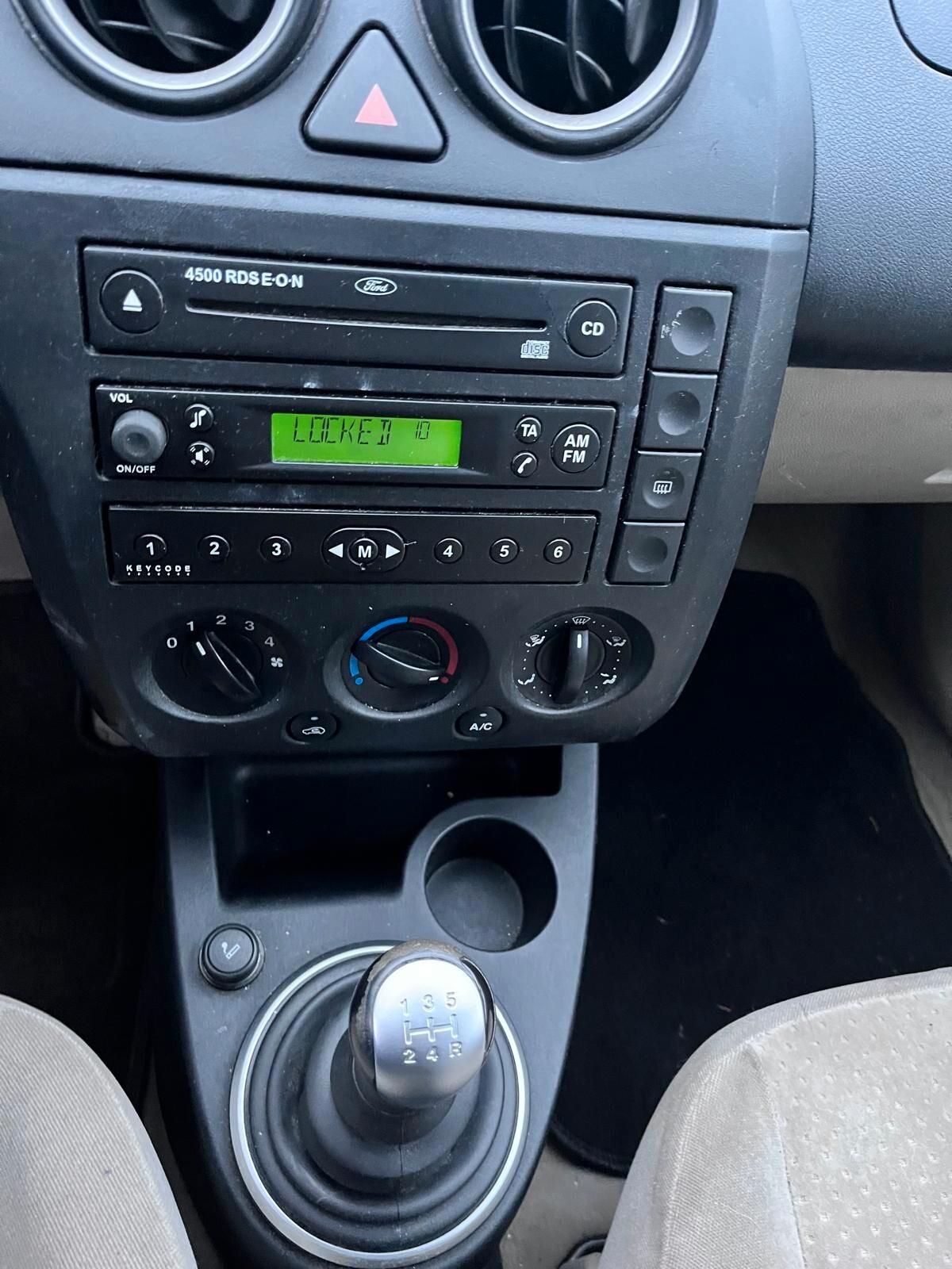 Ford Fiesta 1.4 16V 5p. Ghia - 2003