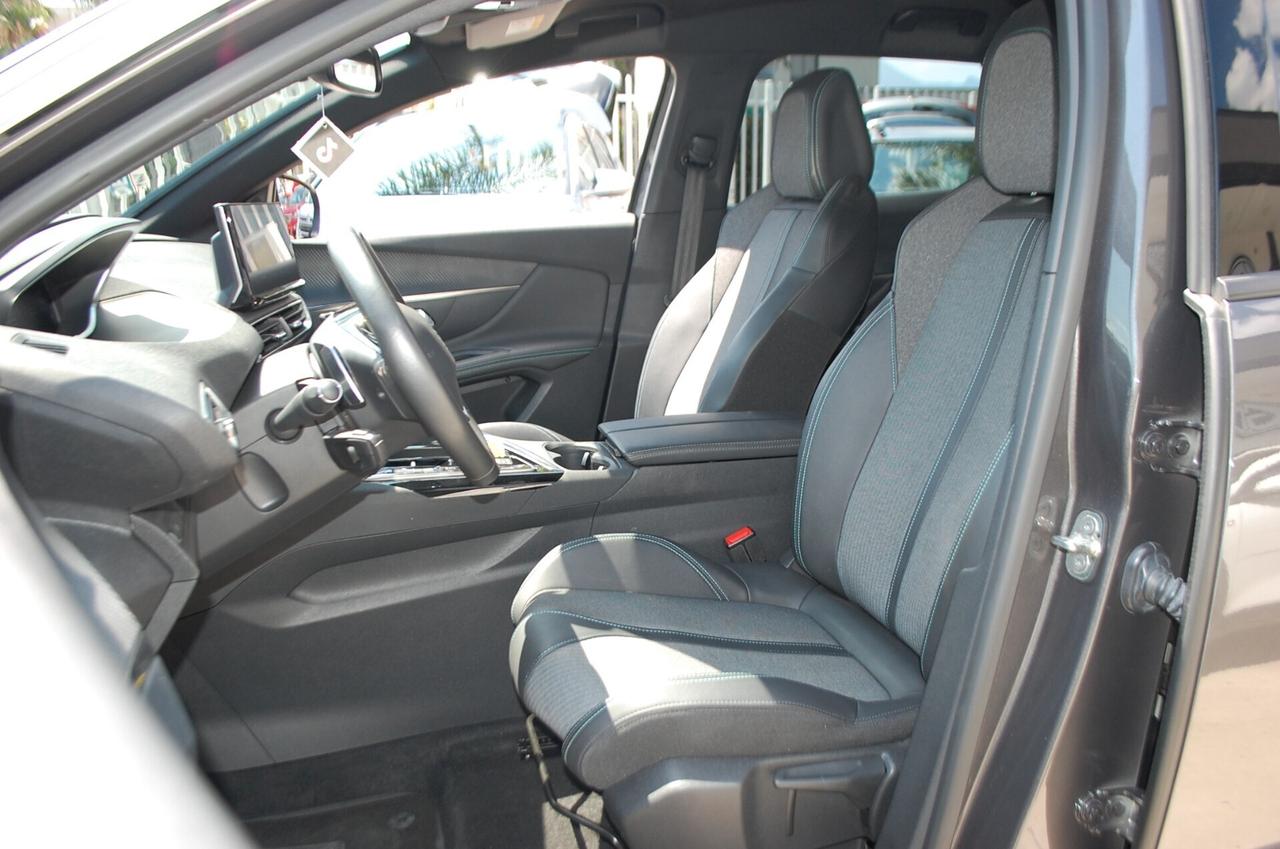 Peugeot 3008 1.5 bluehdi 131CV Allure Pack Uff Italy Led Navi USB