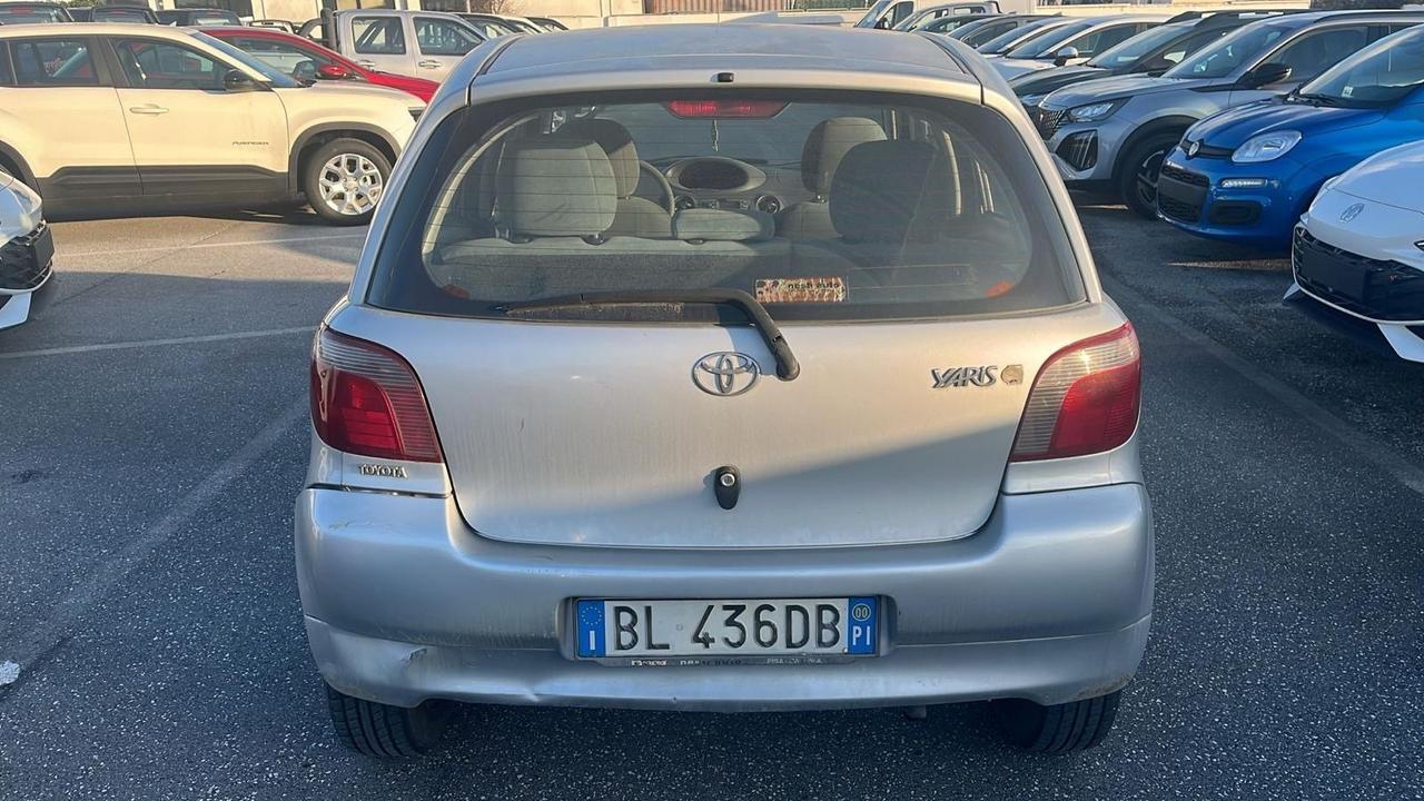 Toyota Yaris 1.0i 16V cat 5 porte