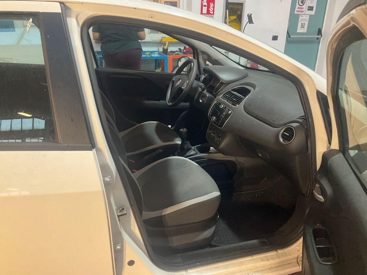 Fiat Punto 1.3 MJT II 75 CV 5 porte Street