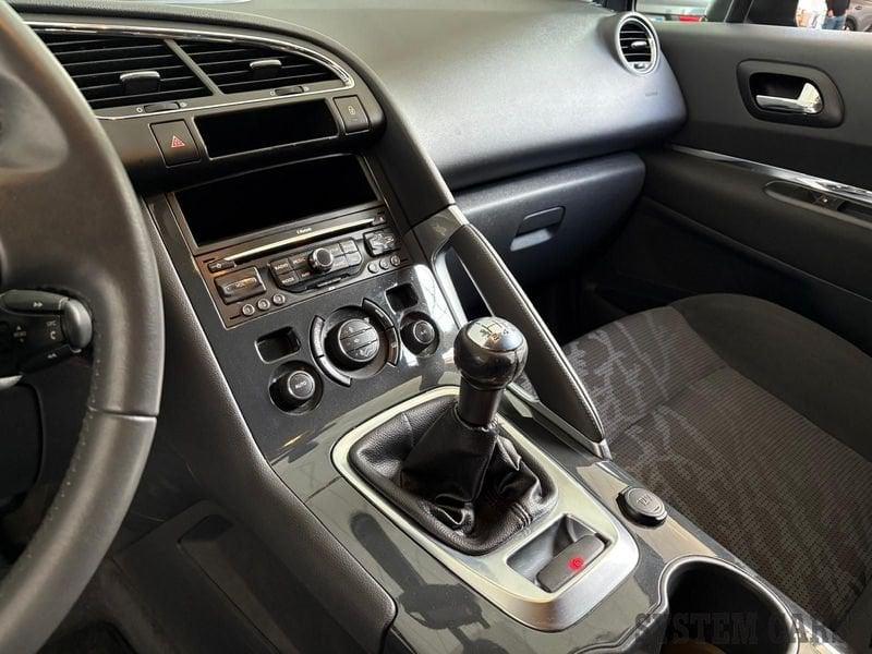 Peugeot 3008 3008 1.6 HDi 110CV Tecno OK NEOP- GOMME 4 STAGIONI