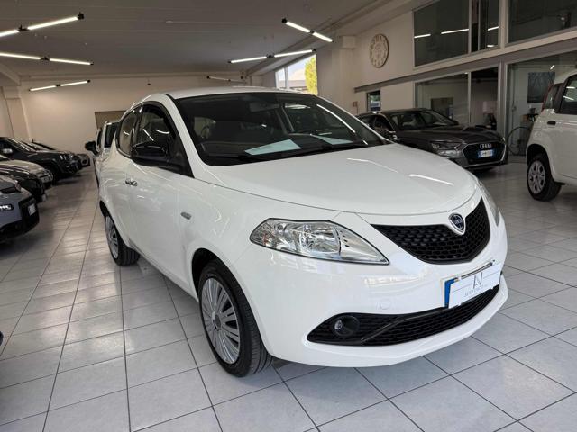 LANCIA Ypsilon 1.0 FireFly 5 porte S&S Hybrid Ecochic Gold