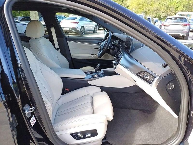 BMW Serie 5 Touring 540i Touring mhev 48V xdrive Msport auto
