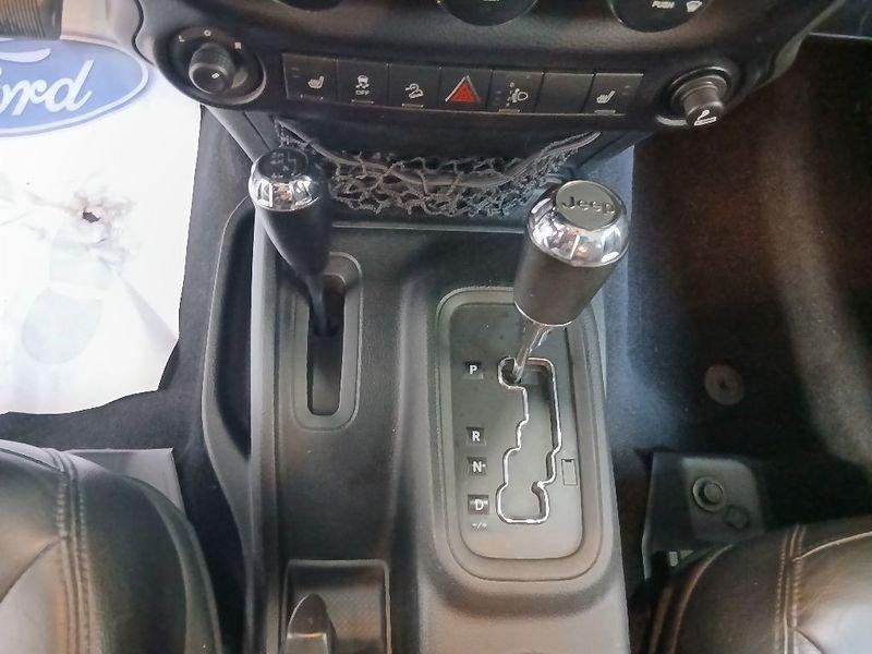 Jeep Wrangler Unlimited 2.8 crd Sahara auto E5+