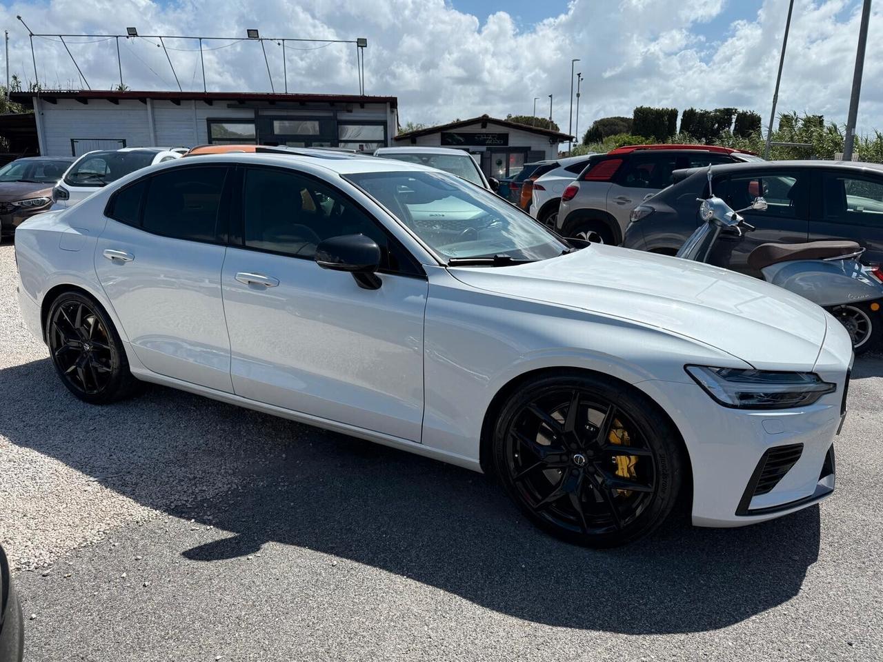 Volvo S60 T8 Recharge AWD Plug-in Hybrid R-Design 318Cv