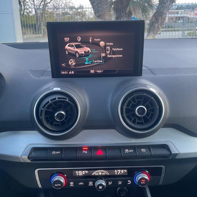 AUDI Q2 35 TDI Business