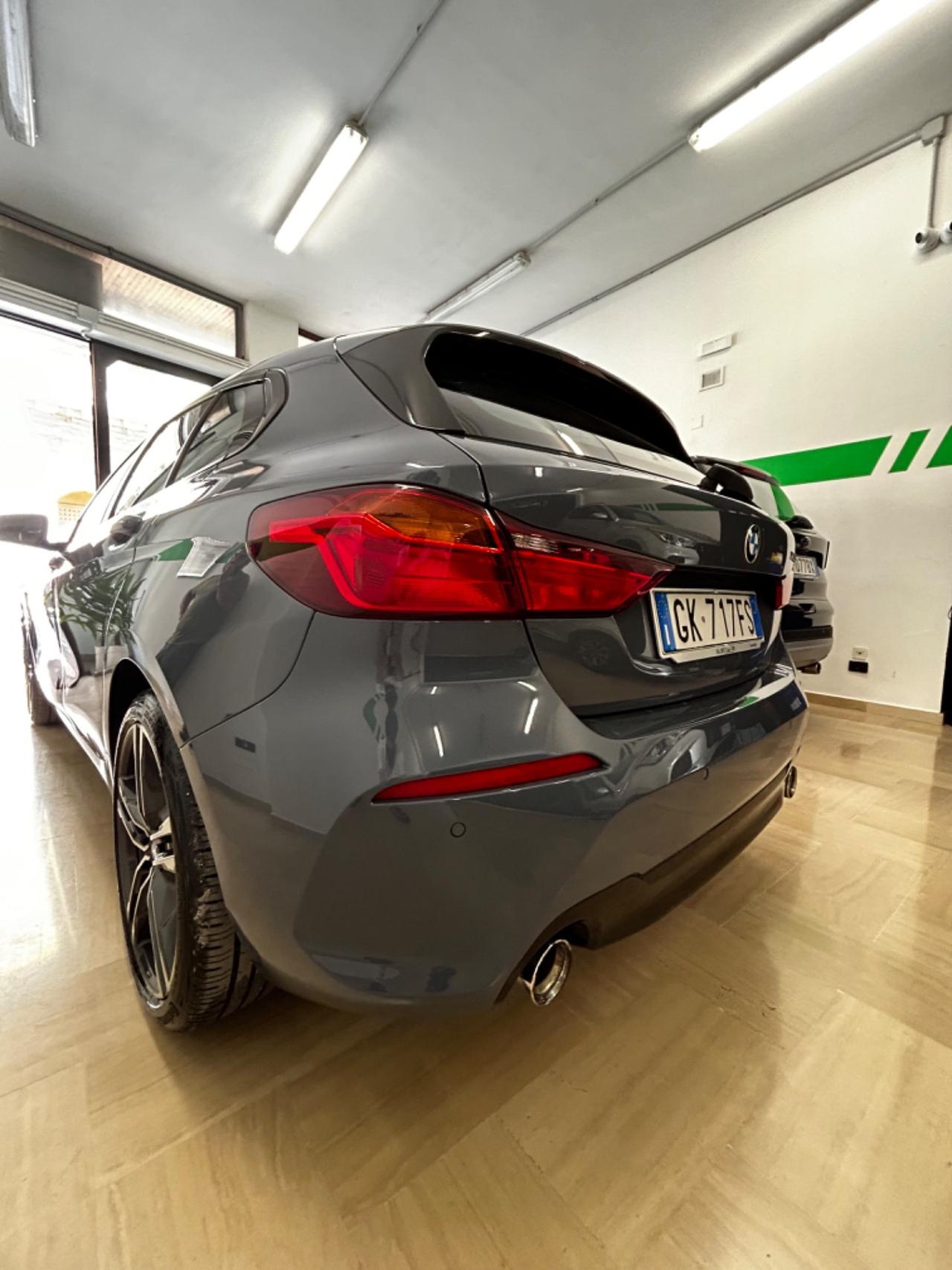 Bmw 116 116d 5p. Business Advantage