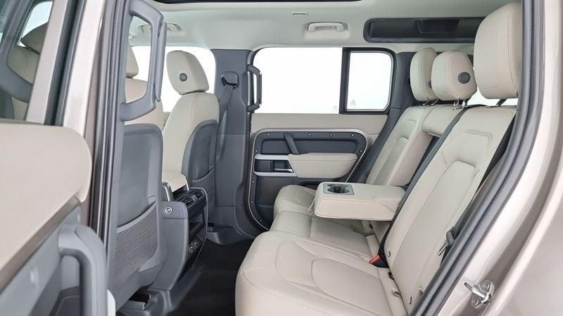 Land Rover Defender 110 3.0D I6 250 CV AWD Auto SE