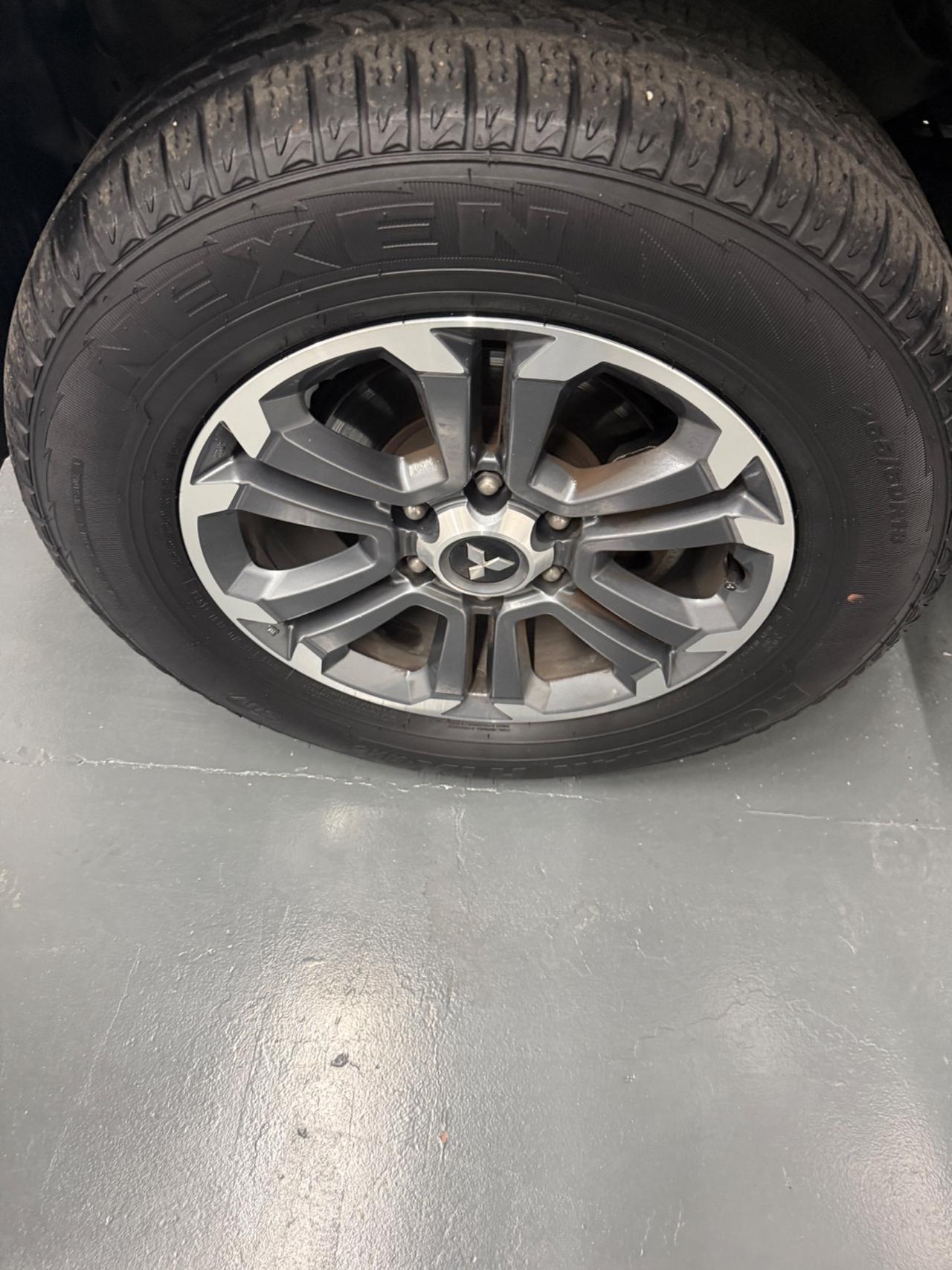 Mitsubishi L200 2.3 D Double Cab 4x4 Super Select Intense