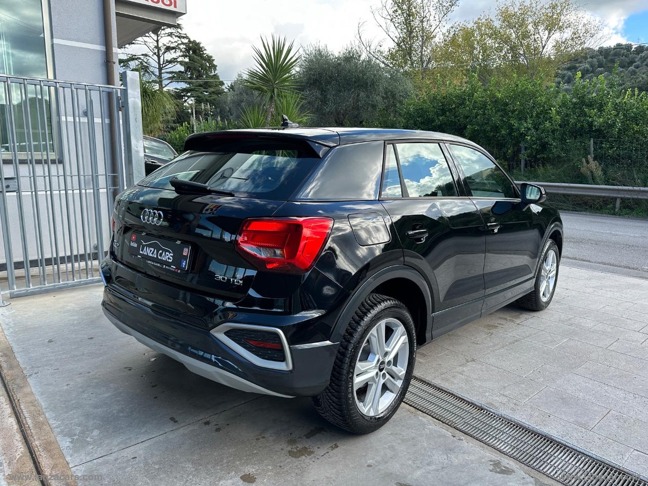 AUDI Q2 30 TDI Business Advanced