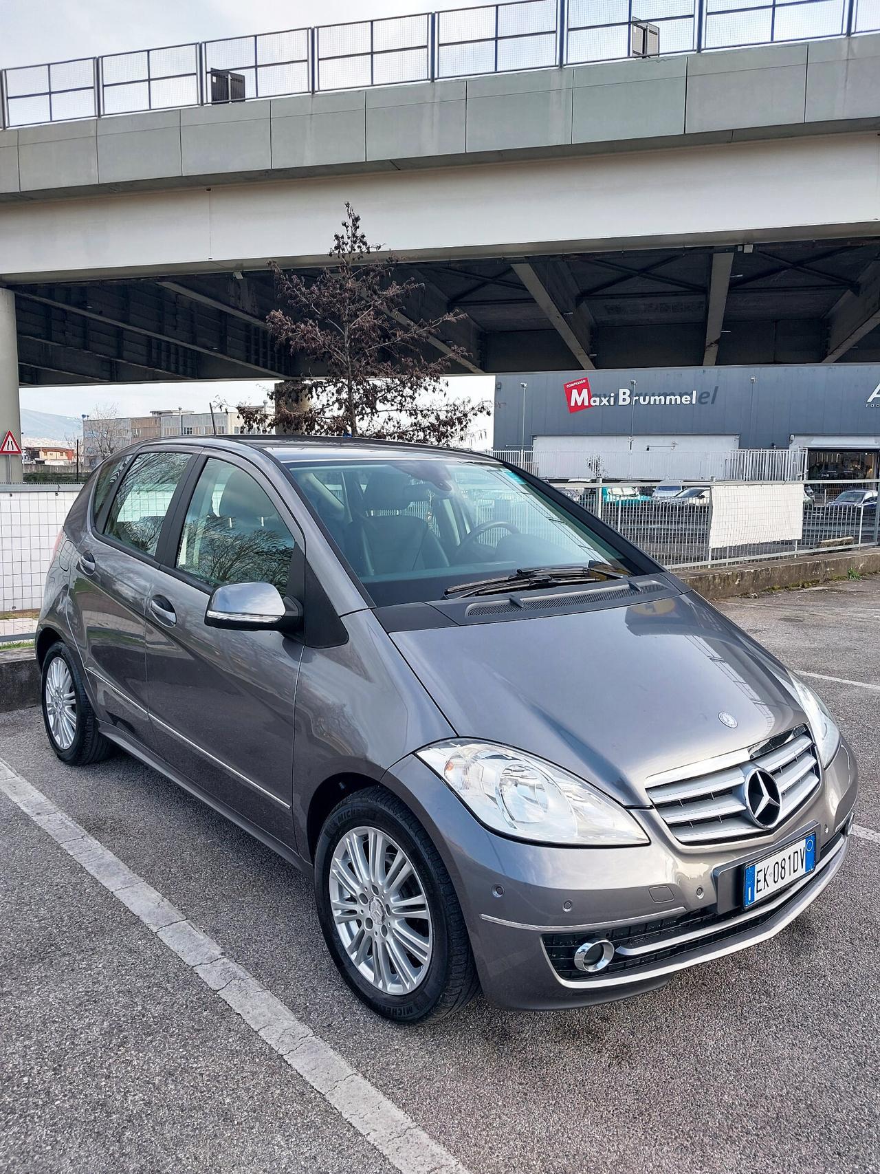 MERCEDES A 180 CDI ELEGANCE 10/2011
