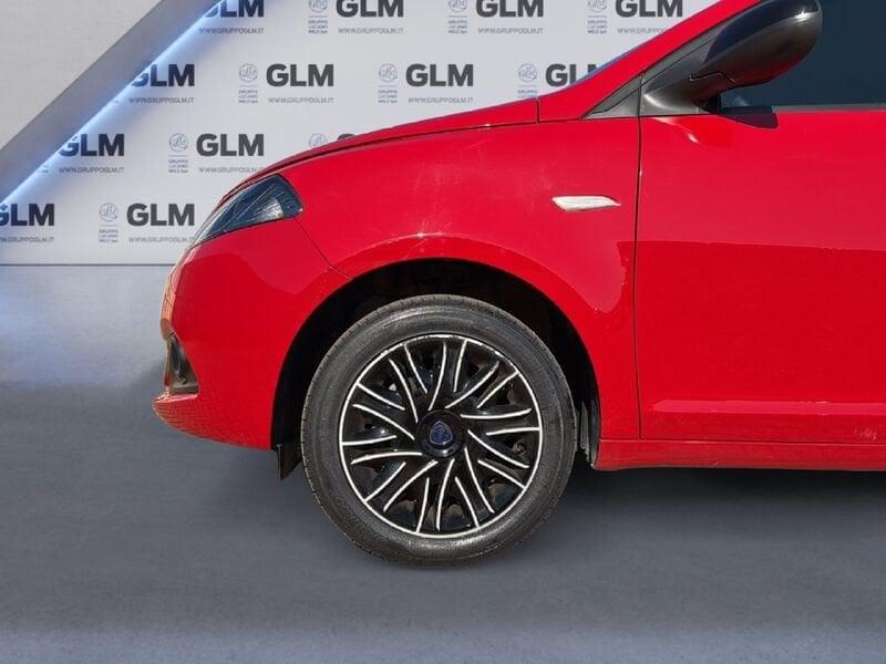 Lancia Ypsilon Ypsilon 1.0 FireFly 5 porte S&S Hybrid Ecochic Silver