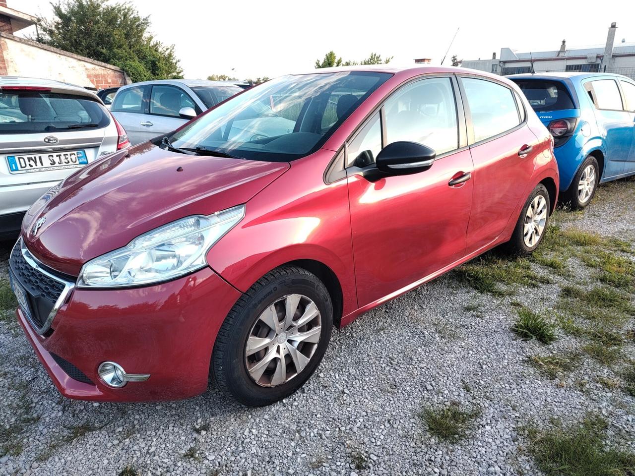 Peugeot 208 1.2 Benz 5 porte