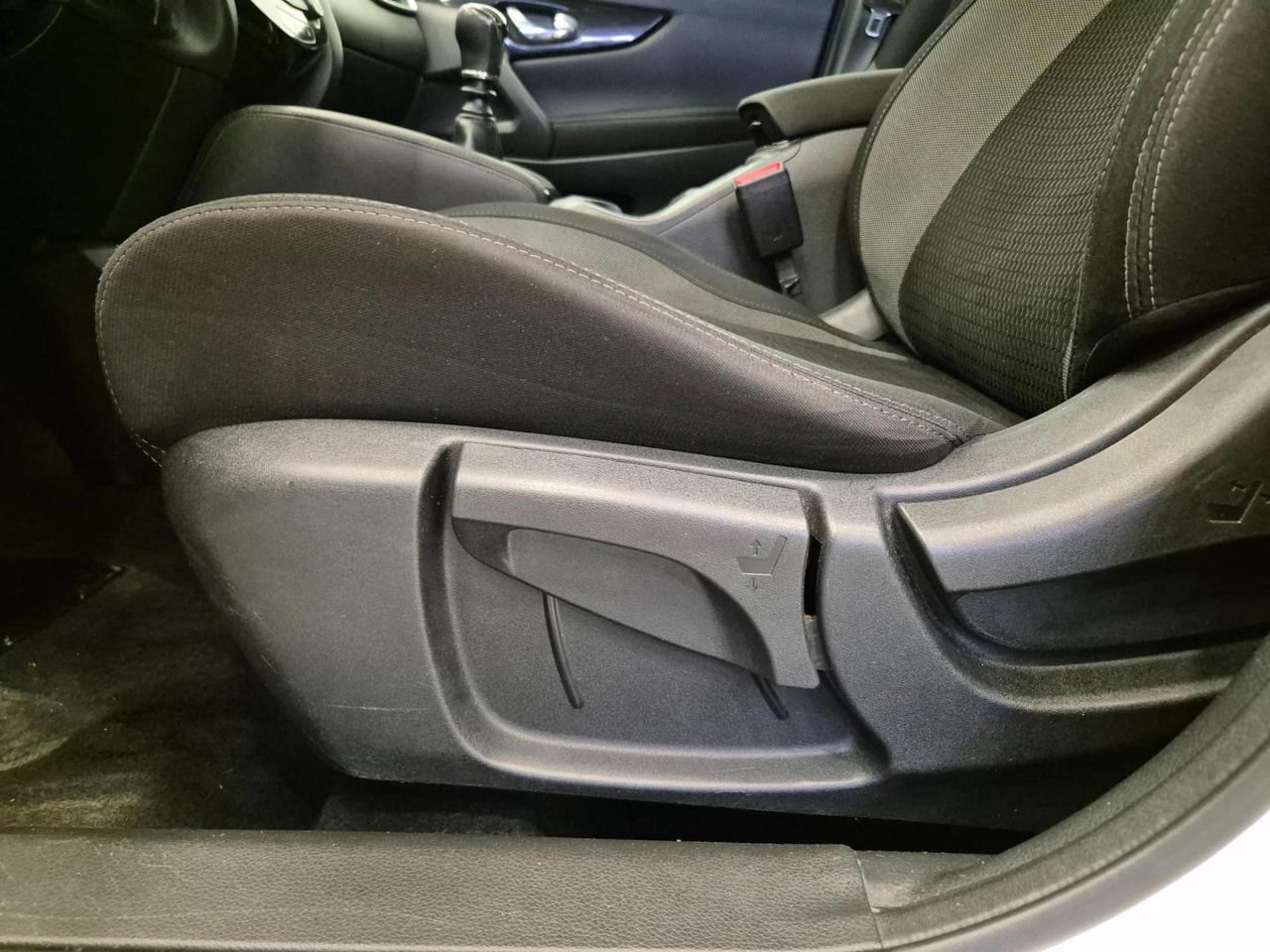 Nissan Qashqai 1.2 dig-t N-Connecta 115cv - NEOPATENTATI - UNIPROPRUETARIO - Cruise/Lim - Cam