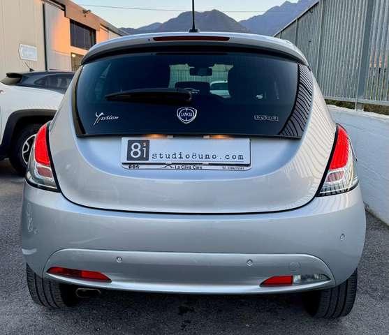 Lancia Ypsilon 1.0 FireFly 5 porte S&S Hybrid Ecochic Gold