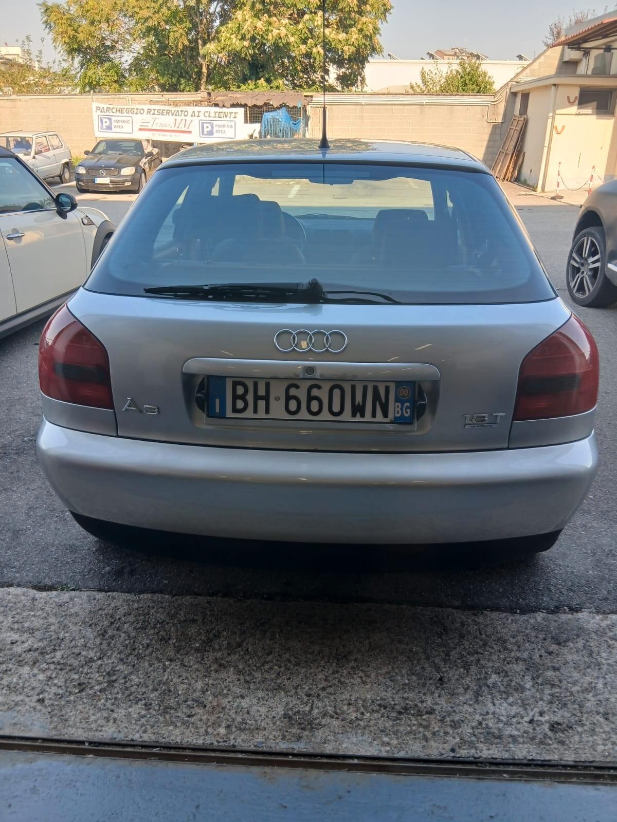Audi A3 1.8 turbo 20V cat 5p. Attraction