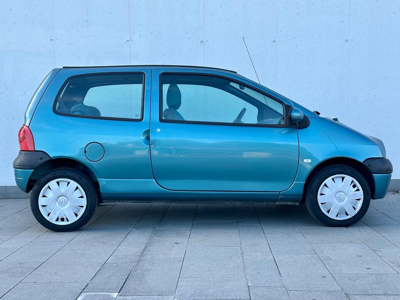 Renault Twingo 1.2i cat Neopatentati