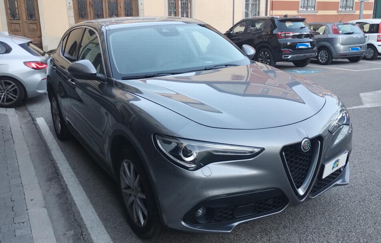 Alfa Romeo Stelvio 2.2 Turbodiesel 210 CV AT8 Q4 Executive