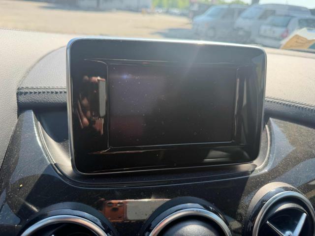 MERCEDES-BENZ B 180 BlueEFFICIENCY Premium senza nessun lavoro da fare