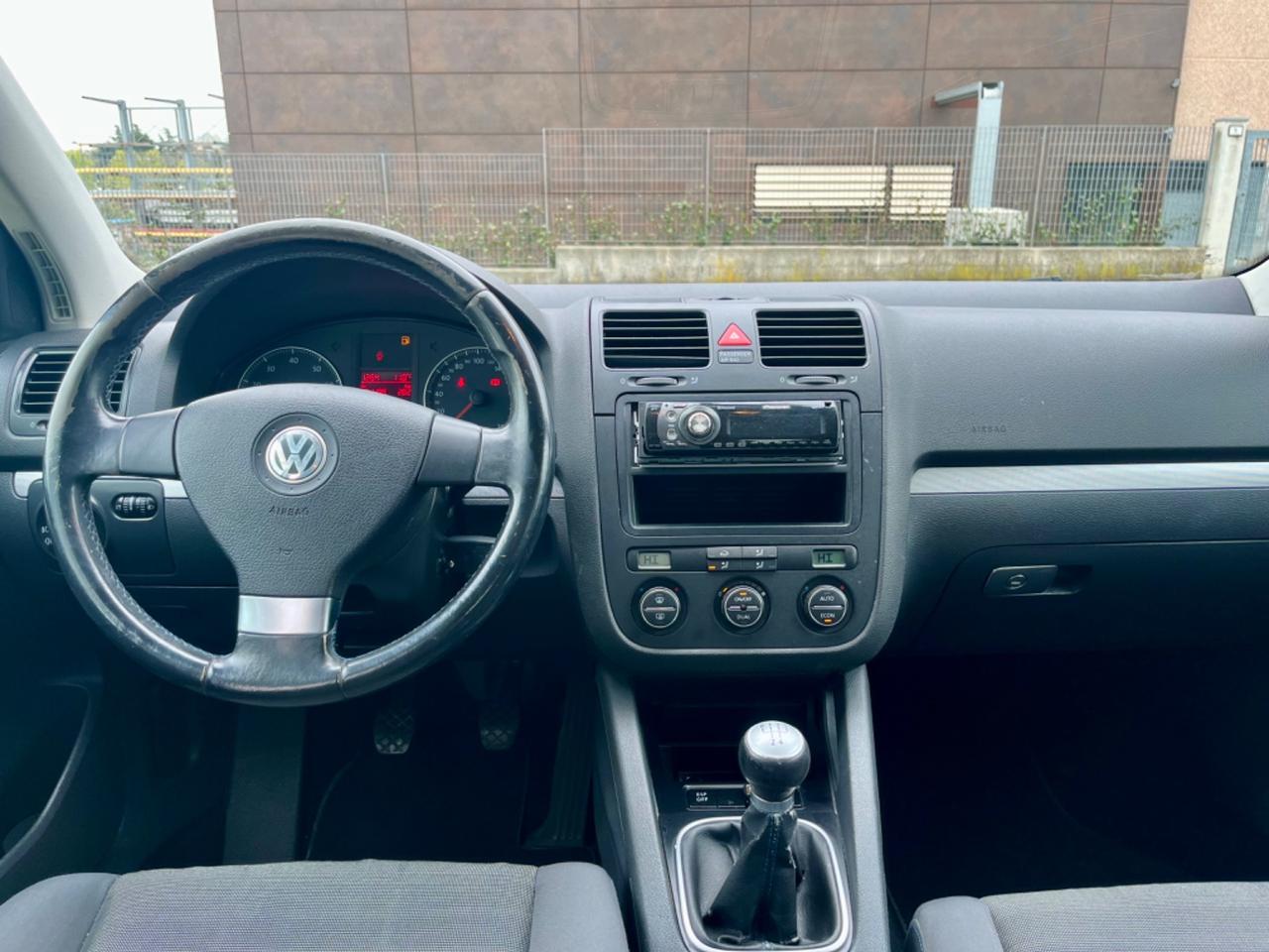 VW Golf 1.6benz 2007 154.000km cinghia e tagliando fatti