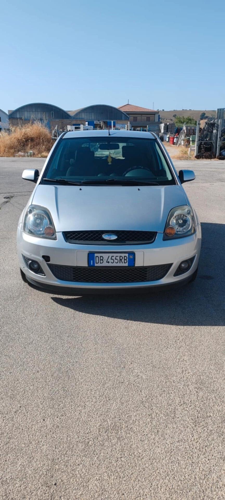 Ford Fiesta 1.4 TDCi 3p. Titanium