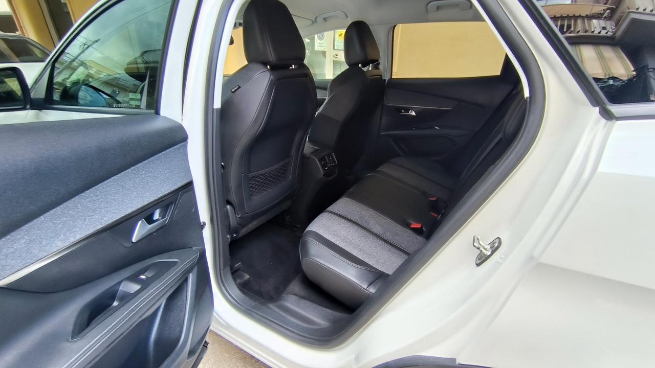 Peugeot 3008 PureTech Turbo 130 S&S Allure