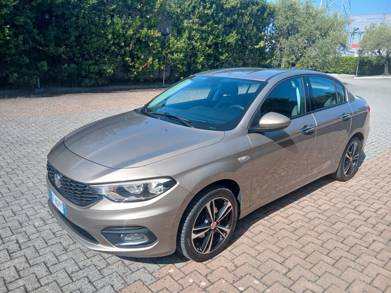 Fiat Tipo 1.6 Mjt 4 porte Lounge