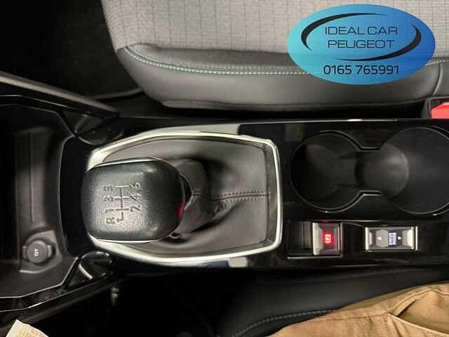 Peugeot 2008 PureTech 100 S&S Active Pack