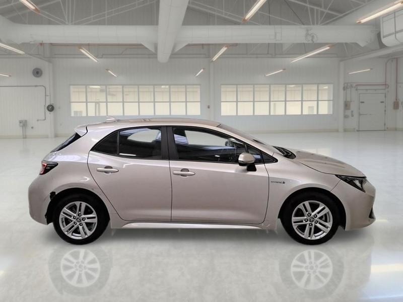 TOYOTA COROLLA 1.8 HYBRID BUSINESS 5 PORTE BERLINA