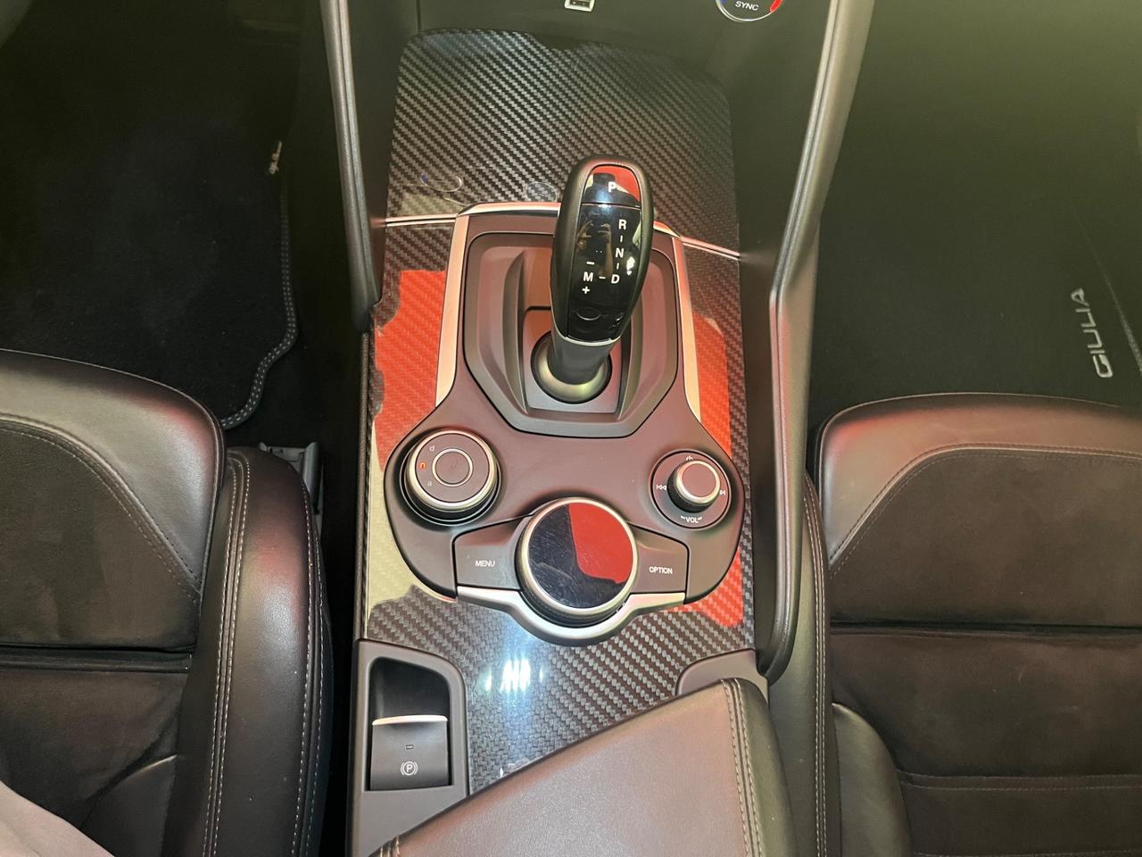 Alfa Romeo Giulia 2.2 210 CV Q4 HARMAN KARDON FULL!