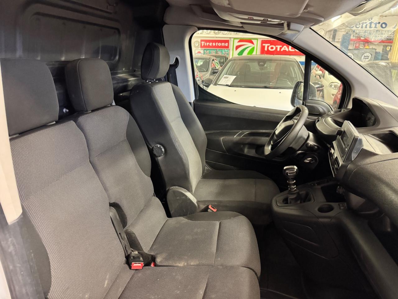 Peugeot Partner PureTech 110 S&S PC Furgone Pro