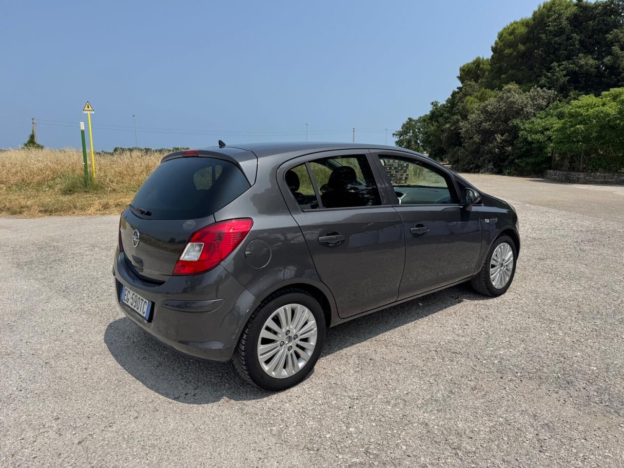 Opel Corsa 1.2 5 porte One